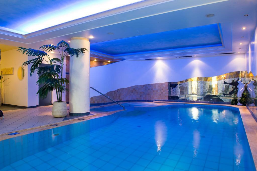 Hotel Paradies 3*